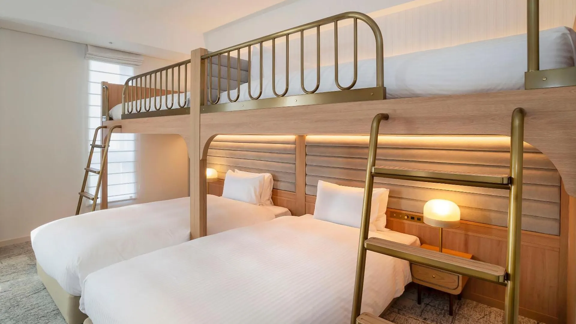 Hotel Comento Yokohama Kannai