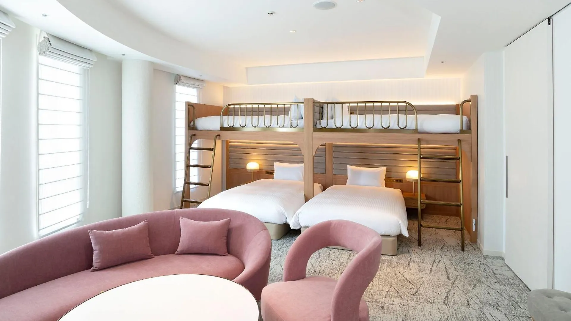 Hotel Comento Yokohama Kannai
