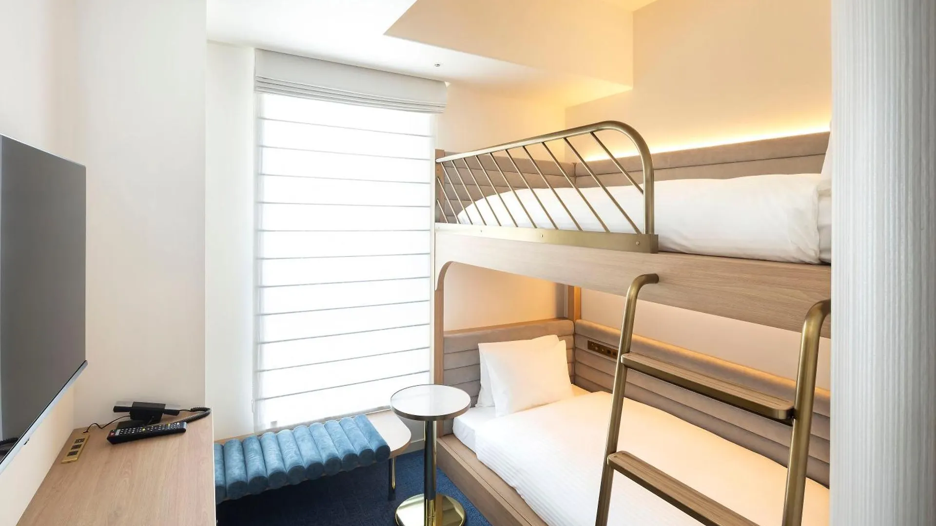 Hotel Comento Yokohama Kannai 3*, Yokohama (Kanagawa)